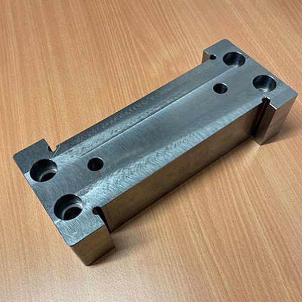 CNC-Frästeil Referenz 18